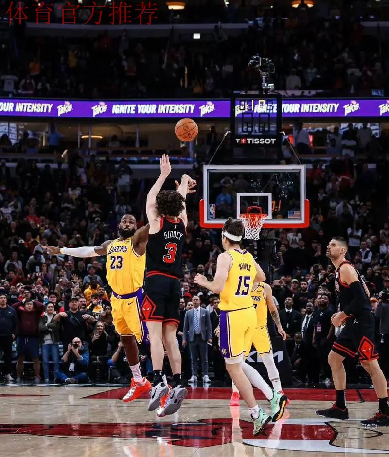 湖人赢球!詹姆斯关键时刻攻防一体!连得10分、绝杀抢断! 湖人赢球!詹姆斯关键时刻攻防一体!连得10分、绝杀抢断!